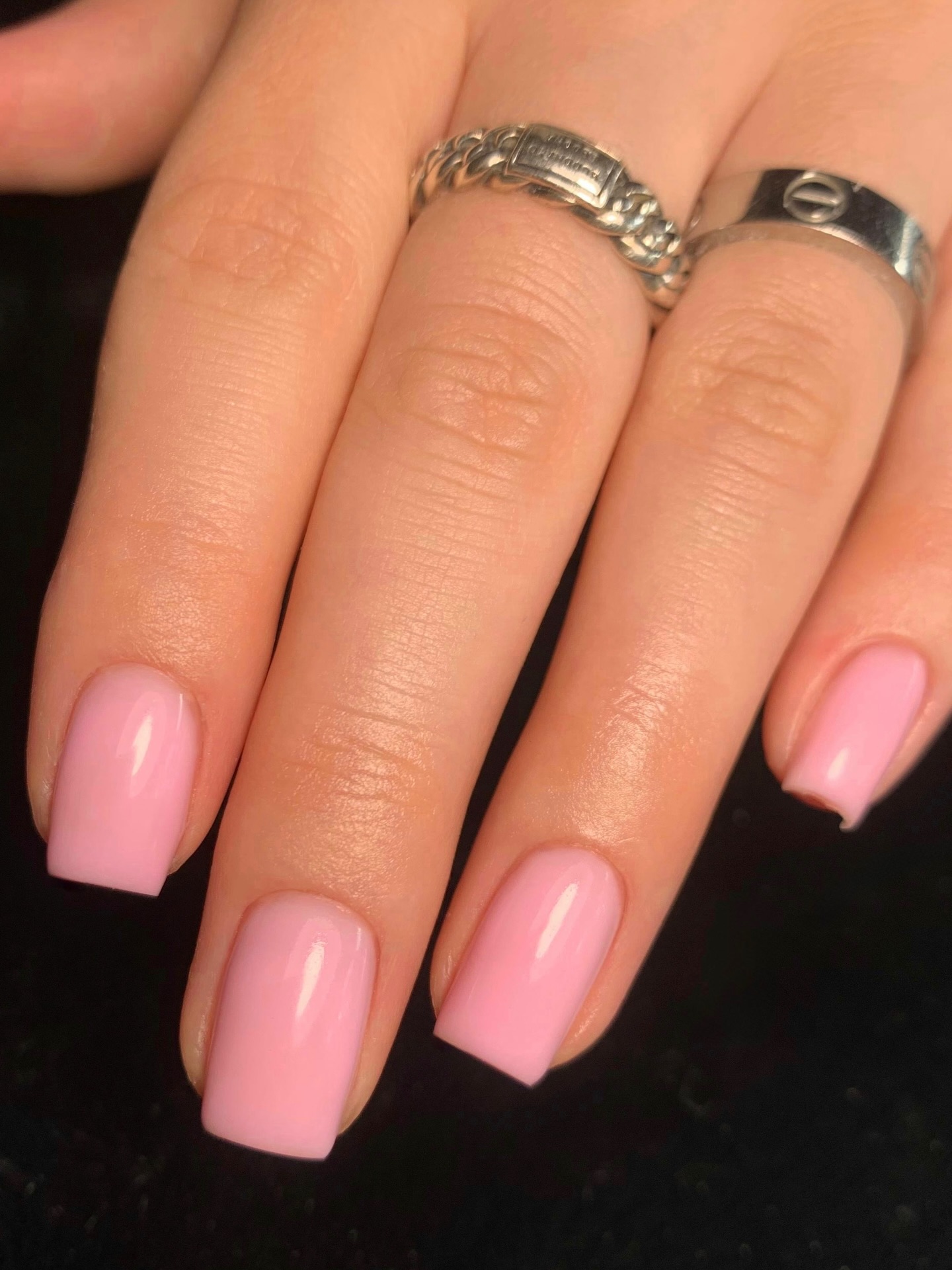 𝐁𝐚𝐛𝐲 𝐫𝐨𝐳𝐞 🩷

#nails #biabtreatment #babyroze #nailsnailsnails #manicure